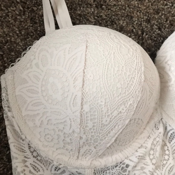 Brand new corset style VS Very Sexy Multi Way Bra - Picture 2 of 5